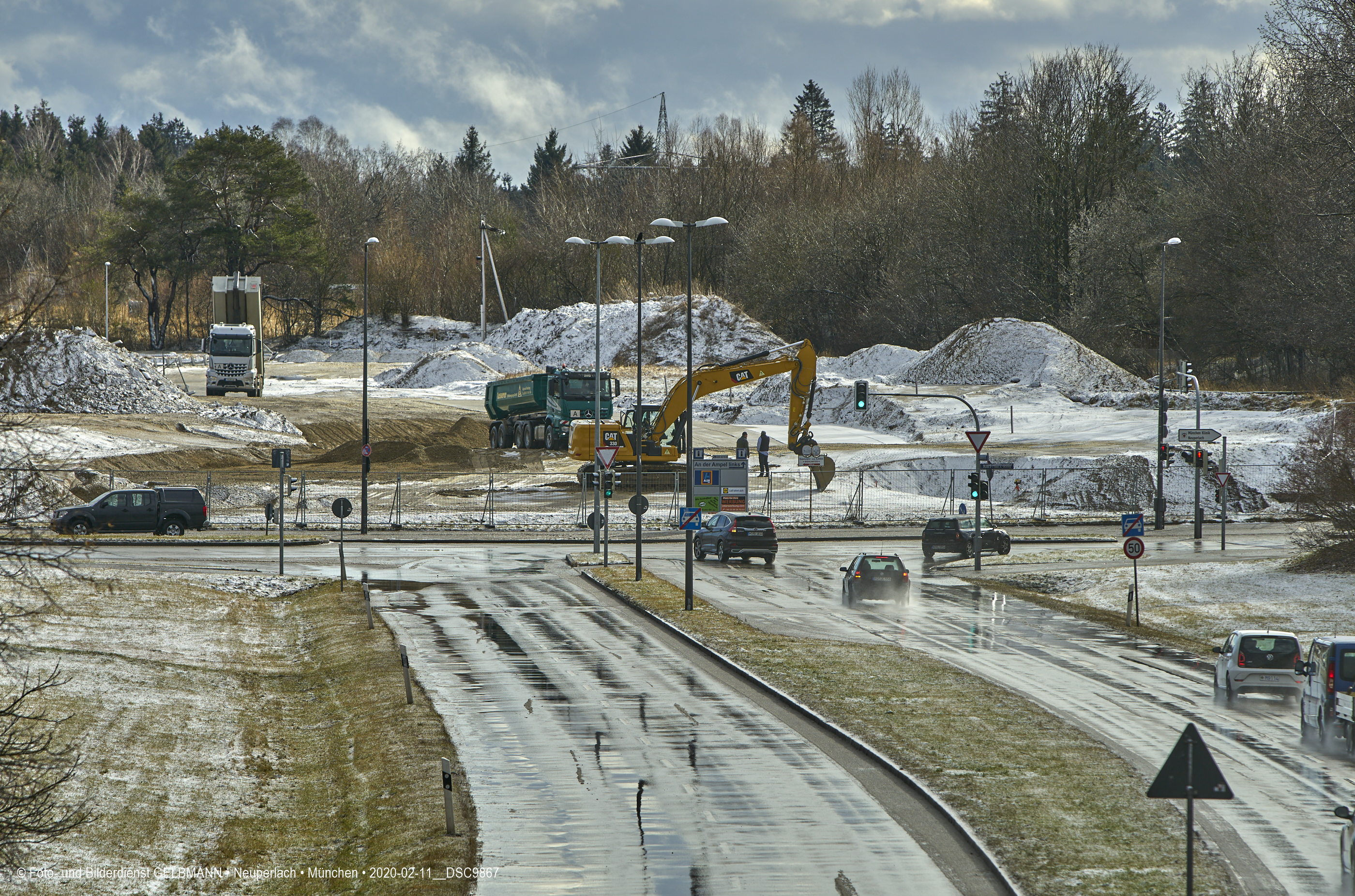 11.02.2020 - Baustelle Zufahrt zum Alexisquartier an der Ständlerstrasse in Neuperlach