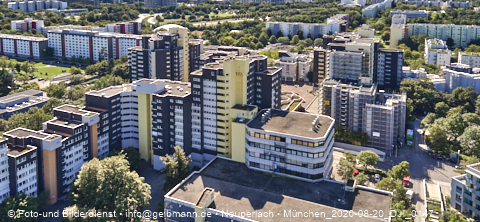 20.08.2020 - Marx-Zentrum und Karl-Marx-Ring 52-62 und Studentenwohnheim in Neuperlach