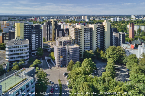 28.08.2020 - Marx-Zentrum, Studentenwohnheim, Wohnanlage Karl-Marx-Ring 52-62, KMR 53-57c Umgebung
