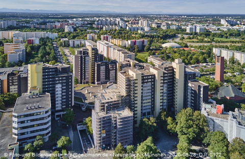 28.08.2020 - Marx-Zentrum, Studentenwohnheim, Wohnanlage Karl-Marx-Ring 52-62, KMR 53-57c Umgebung