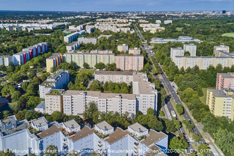 28.08.2020 - Marx-Zentrum, Studentenwohnheim, Wohnanlage Karl-Marx-Ring 52-62, KMR 53-57c Umgebung