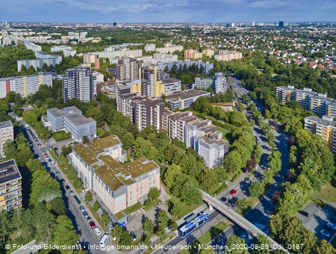 28.08.2020 - Marx-Zentrum, Studentenwohnheim, Wohnanlage Karl-Marx-Ring 52-62, KMR 53-57c Umgebung