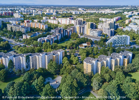 28.08.2020 - Marx-Zentrum, Studentenwohnheim, Wohnanlage Karl-Marx-Ring 52-62, KMR 53-57c Umgebung