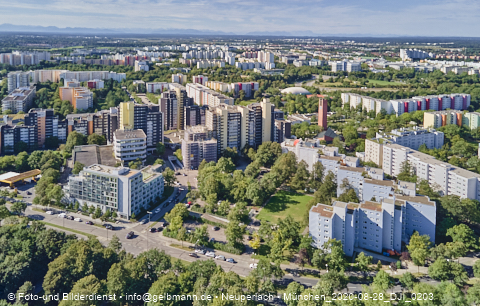 28.08.2020 - Marx-Zentrum, Studentenwohnheim, Wohnanlage Karl-Marx-Ring 52-62, KMR 53-57c Umgebung