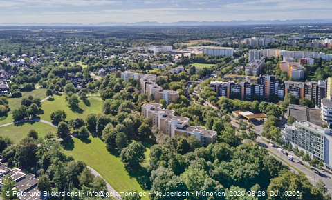 28.08.2020 - Marx-Zentrum, Studentenwohnheim, Wohnanlage Karl-Marx-Ring 52-62, KMR 53-57c Umgebung