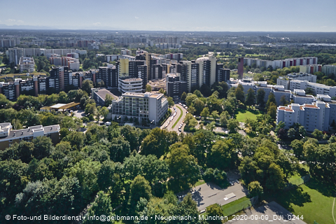 09.09.2020 - Marx-Zentrum, Studentenwohnheim, Wohnanlage Karl-Marx-Ring 52-62, KMR 53-57c Umgebung
