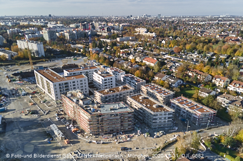 31.10.2020 - DEMOS-Baustelle und BayernHeim-Baustelle Alexiqauartier in Neuperlach
