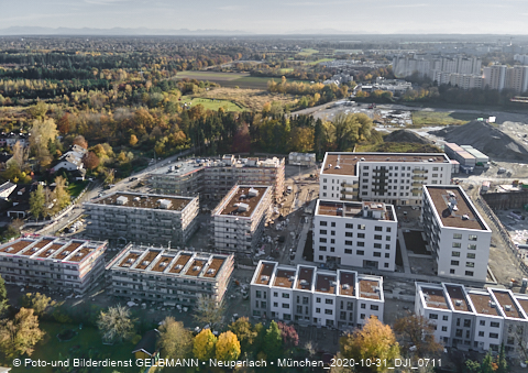 31.10.2020 - DEMOS-Baustelle und BayernHeim-Baustelle Alexiqauartier in Neuperlach
