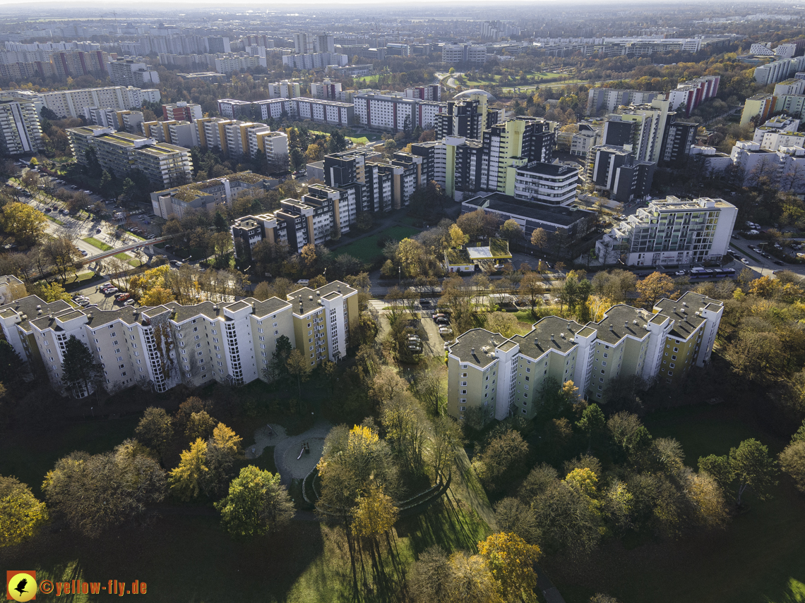 07.11.2020 - Fassadensanierung im Marx-Zentrum und am Karl-Marx-Ring in Neuperlach