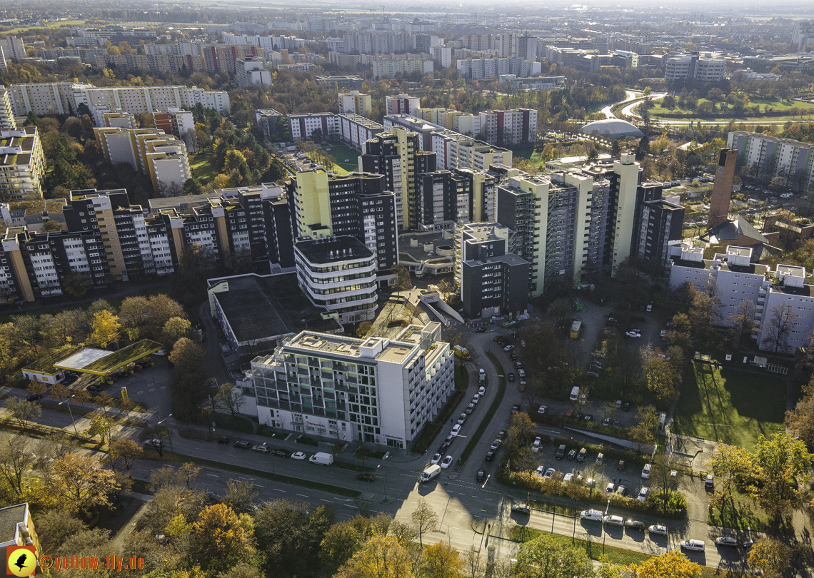 07.11.2020 - Fassadensanierung im Marx-Zentrum und am Karl-Marx-Ring in Neuperlach