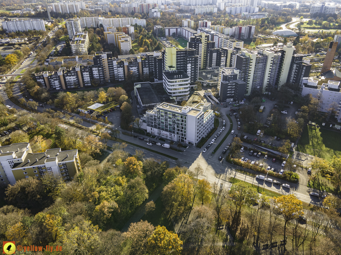 07.11.2020 - Fassadensanierung im Marx-Zentrum und am Karl-Marx-Ring in Neuperlach