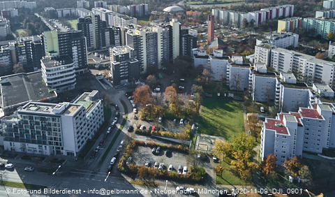 12.11.2020 - Marx-Zentrum und Karl-Marx-Ring 52-62 und Studentenwohnheim in Neuperlach