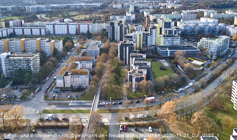 21.11.2020 - Marx-Zentrum und Karl-Marx-Ring 52-62 und Studentenwohnheim in Neuperlach