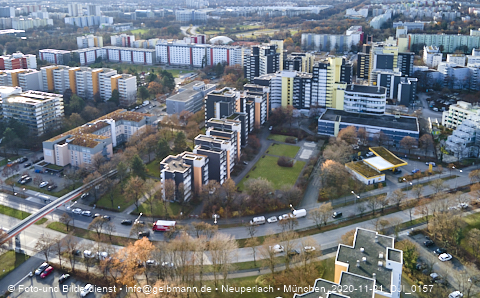 21.11.2020 - Marx-Zentrum und Karl-Marx-Ring 52-62 und Studentenwohnheim in Neuperlach