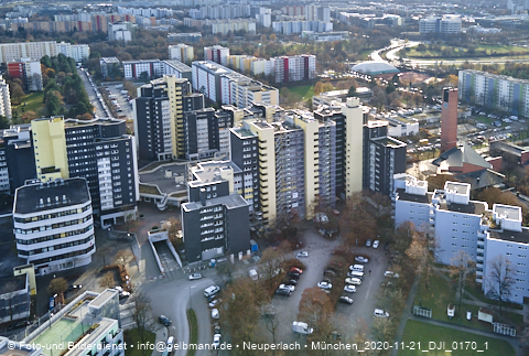 21.11.2020 - Marx-Zentrum und Karl-Marx-Ring 52-62 und Studentenwohnheim in Neuperlach