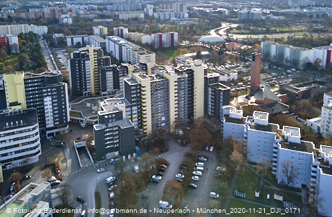 21.11.2020 - Marx-Zentrum und Karl-Marx-Ring 52-62 und Studentenwohnheim in Neuperlach