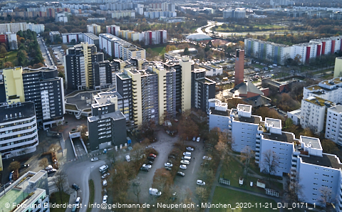 21.11.2020 - Marx-Zentrum und Karl-Marx-Ring 52-62 und Studentenwohnheim in Neuperlach