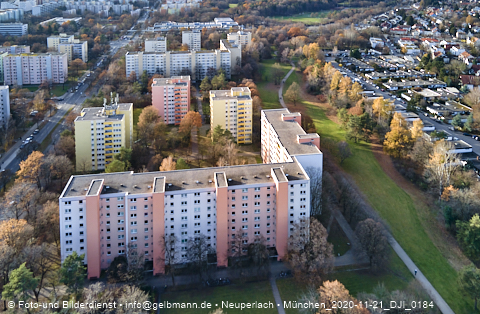 21.11.2020 - Marx-Zentrum und Karl-Marx-Ring 52-62 und Studentenwohnheim in Neuperlach