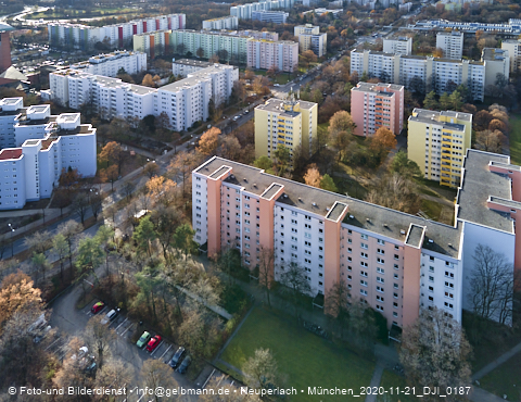 21.11.2020 - Marx-Zentrum und Karl-Marx-Ring 52-62 und Studentenwohnheim in Neuperlach