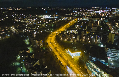 23.12.2020 - Marx-Zentrum und Karl-Marx-Ring 52-62 und Studentenwohnheim in Neuperlach