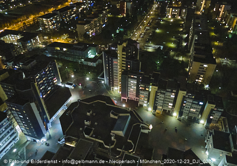 23.12.2020 - Marx-Zentrum und Karl-Marx-Ring 52-62 und Studentenwohnheim in Neuperlach