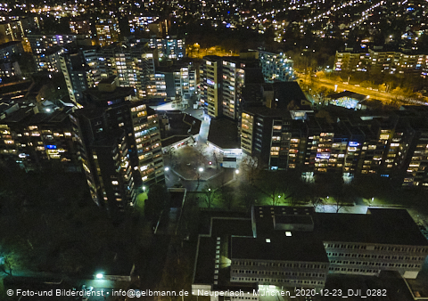 23.12.2020 - Marx-Zentrum und Karl-Marx-Ring 52-62 und Studentenwohnheim in Neuperlach