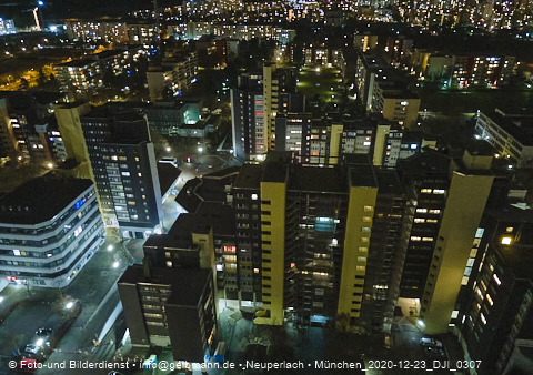 23.12.2020 - Marx-Zentrum und Karl-Marx-Ring 52-62 und Studentenwohnheim in Neuperlach