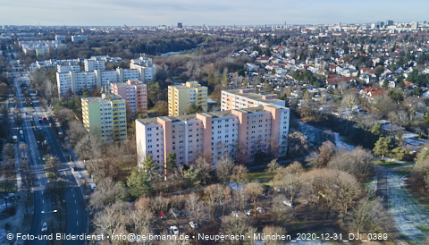 31.12.2020 - Marx-Zentrum und Karl-Marx-Ring 52-62 und Studentenwohnheim in Neuperlach