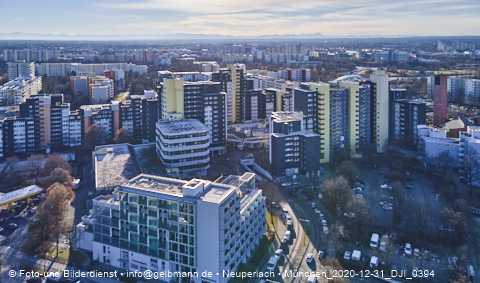31.12.2020 - Marx-Zentrum und Karl-Marx-Ring 52-62 und Studentenwohnheim in Neuperlach