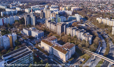 31.12.2020 - Marx-Zentrum und Karl-Marx-Ring 52-62 und Studentenwohnheim in Neuperlach