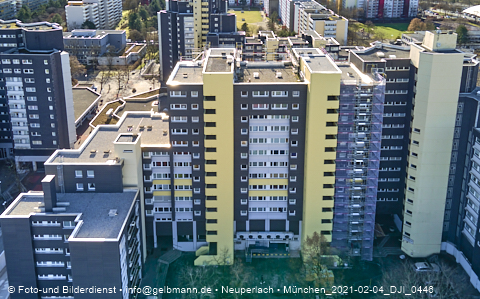 04.02.2021 - Marx-Zentrum und Karl-Marx-Ring 52-62 und Studentenwohnheim in Neuperlach