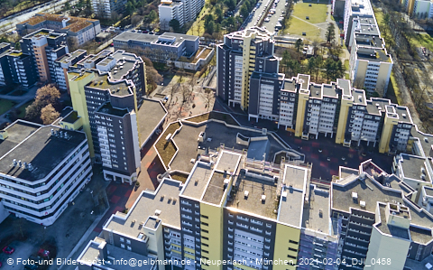 04.02.2021 - Marx-Zentrum und Karl-Marx-Ring 52-62 und Studentenwohnheim in Neuperlach