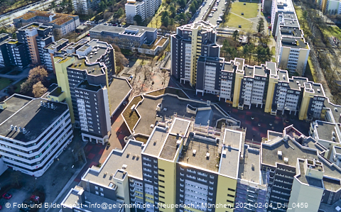 04.02.2021 - Marx-Zentrum und Karl-Marx-Ring 52-62 und Studentenwohnheim in Neuperlach