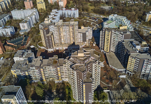 04.02.2021 - Marx-Zentrum und Karl-Marx-Ring 52-62 und Studentenwohnheim in Neuperlach