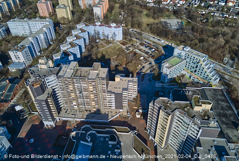 04.02.2021 - Marx-Zentrum und Karl-Marx-Ring 52-62 und Studentenwohnheim in Neuperlach