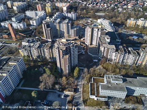 06.03.2021 - Marx-Zentrum und Karl-Marx-Ring 52-62 und Studentenwohnheim in Neuperlach