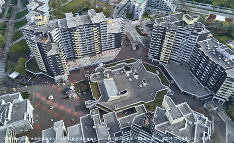 28.04.2021 - Marx-Zentrum und Karl-Marx-Ring 52-62 und Studentenwohnheim in Neuperlach