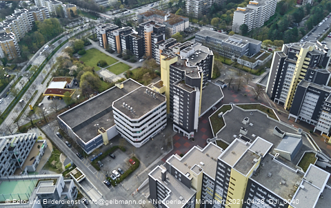 30.04.2021 - Marx-Zentrum und Karl-Marx-Ring 52-62 und Studentenwohnheim in Neuperlach