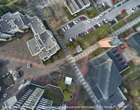 30.04.2021 - Marx-Zentrum und Karl-Marx-Ring 52-62 und Studentenwohnheim in Neuperlach