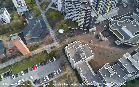 30.04.2021 - Marx-Zentrum und Karl-Marx-Ring 52-62 und Studentenwohnheim in Neuperlach