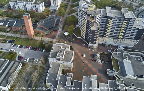 30.04.2021 - Marx-Zentrum und Karl-Marx-Ring 52-62 und Studentenwohnheim in Neuperlach