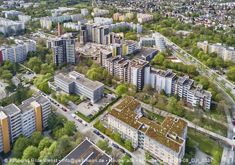 08.05.2021 - Marx-Zentrum und Karl-Marx-Ring 52-62 und Studentenwohnheim in Neuperlach