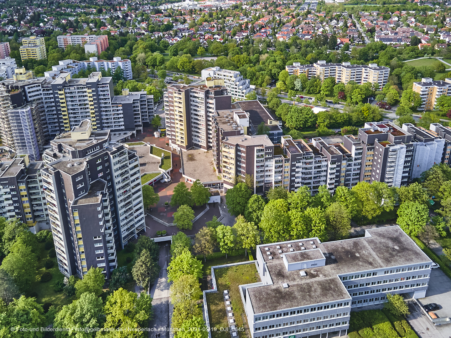 19.05.2021 - Großsanierung im Marx-Zentrum und kleine Sanierung am Karl-Marx-Ring 52-62