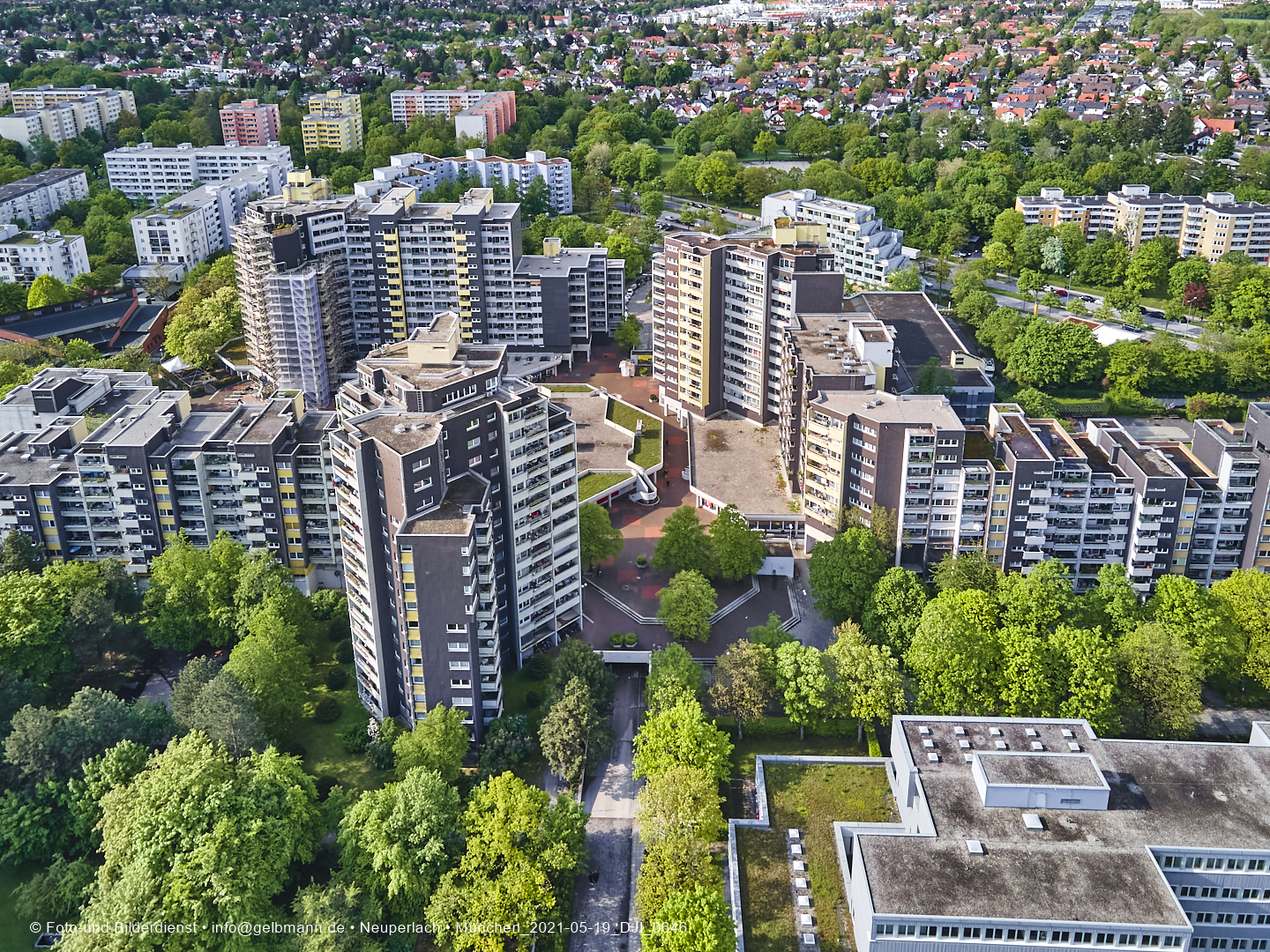 19.05.2021 - Großsanierung im Marx-Zentrum und kleine Sanierung am Karl-Marx-Ring 52-62