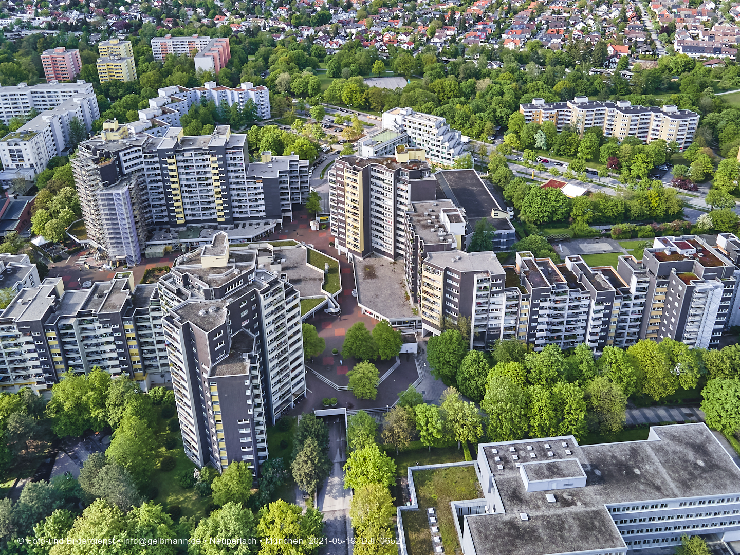19.05.2021 - Großsanierung im Marx-Zentrum und kleine Sanierung am Karl-Marx-Ring 52-62