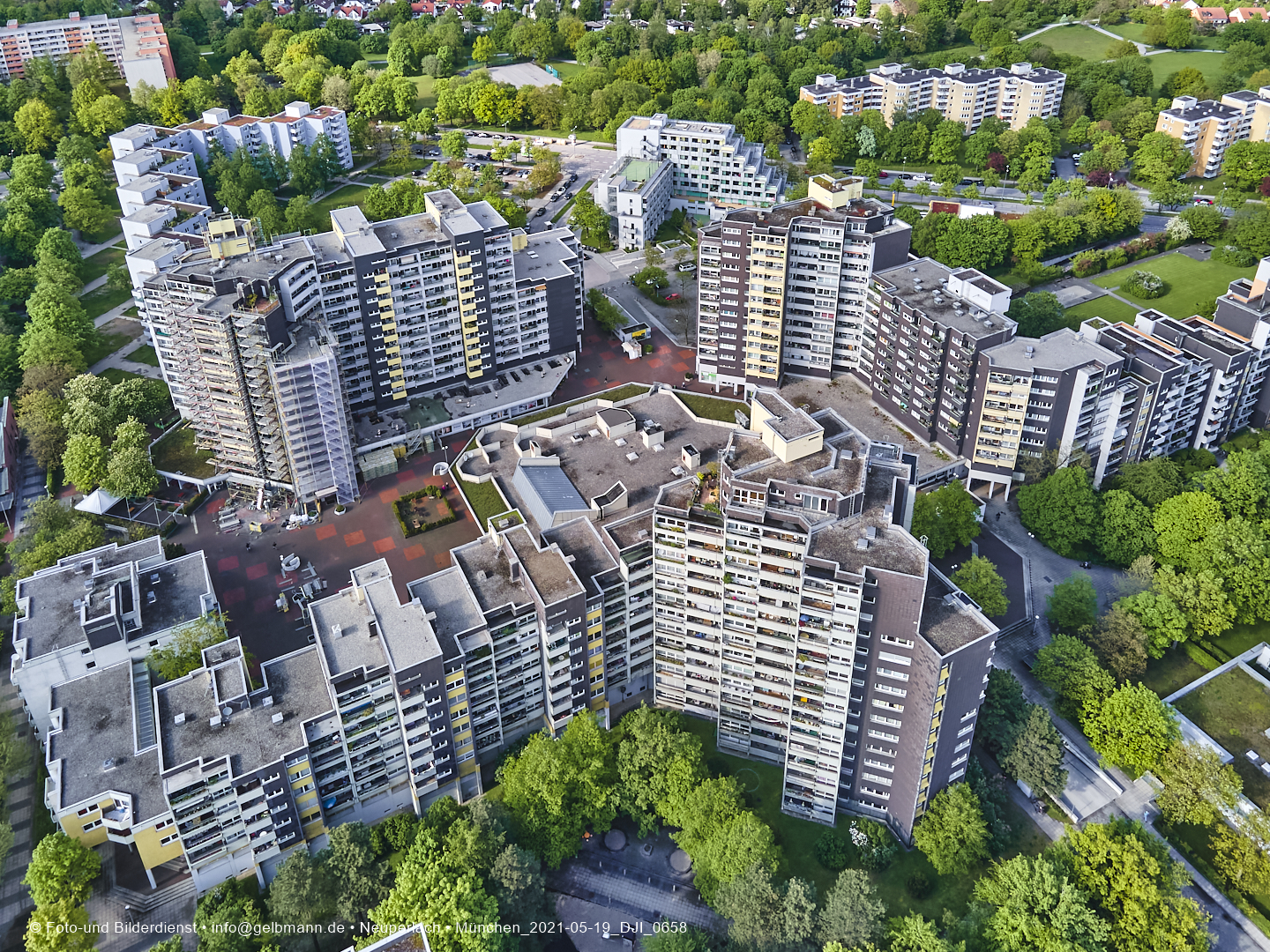 19.05.2021 - Großsanierung im Marx-Zentrum und kleine Sanierung am Karl-Marx-Ring 52-62