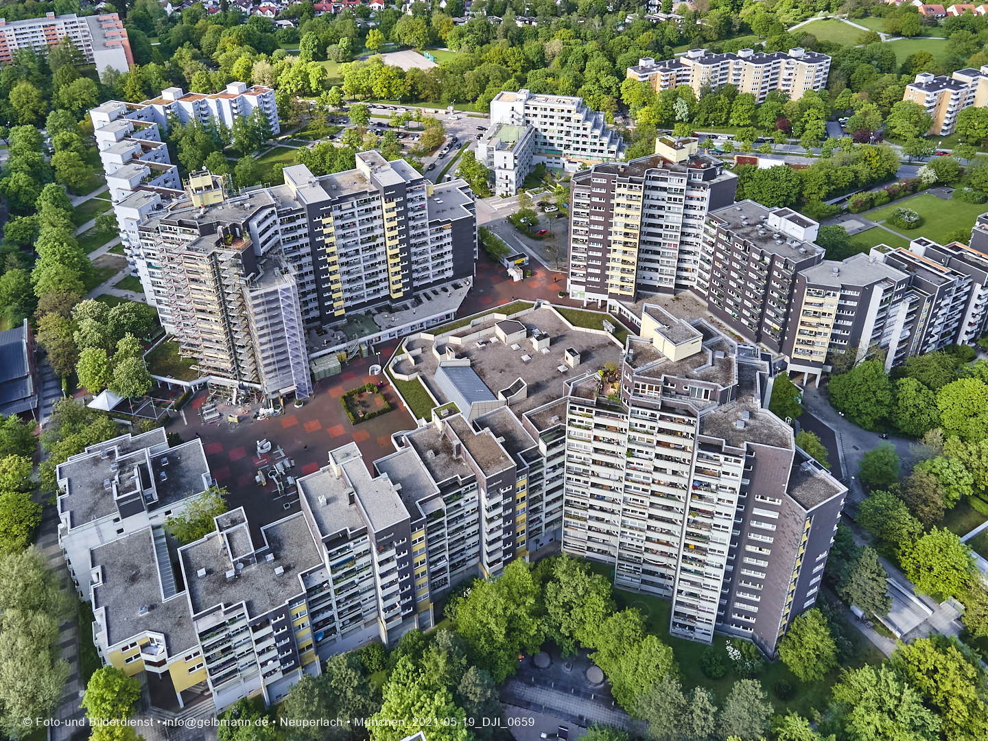 19.05.2021 - Großsanierung im Marx-Zentrum und kleine Sanierung am Karl-Marx-Ring 52-62