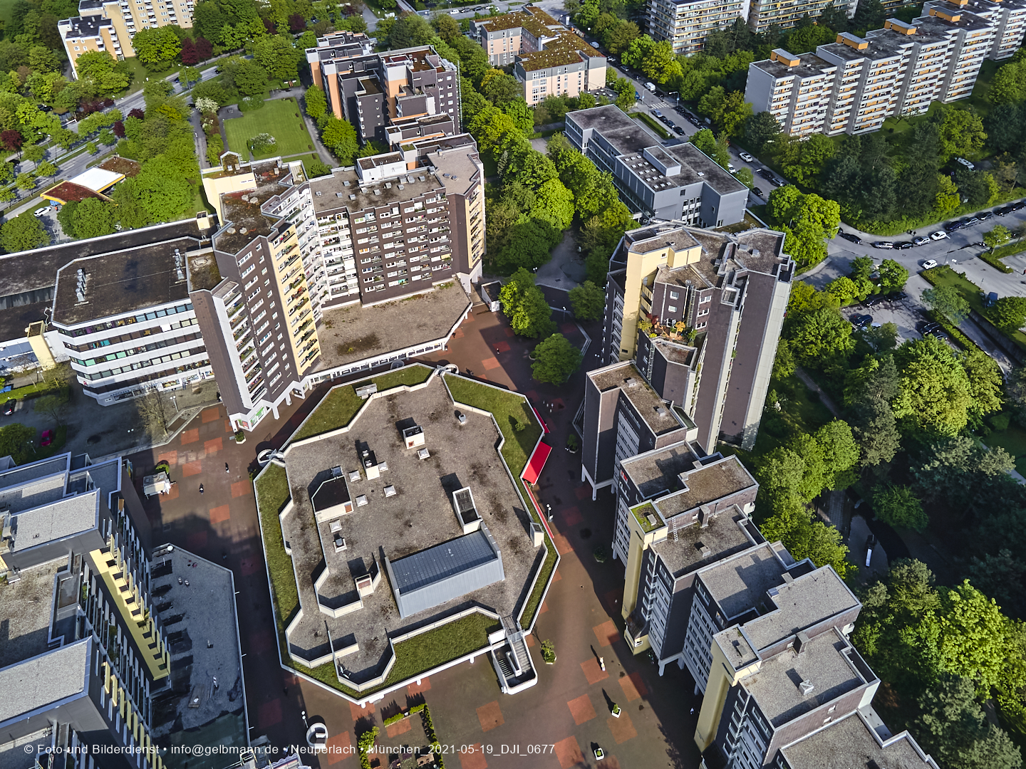 19.05.2021 - Großsanierung im Marx-Zentrum und kleine Sanierung am Karl-Marx-Ring 52-62