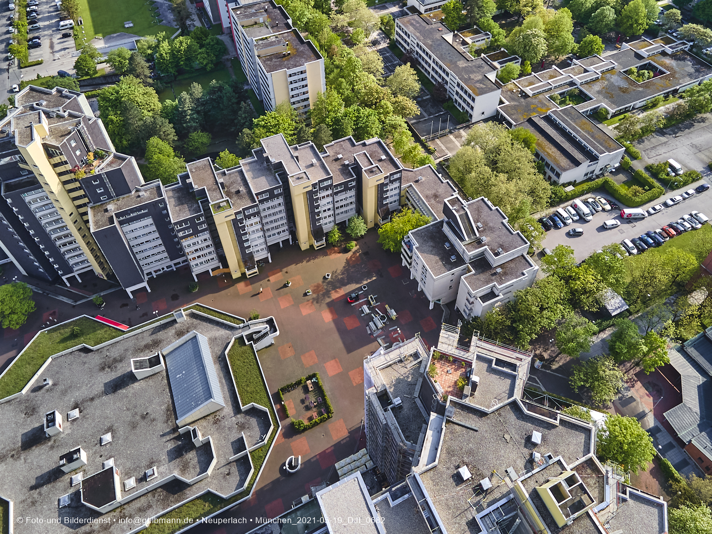 19.05.2021 - Großsanierung im Marx-Zentrum und kleine Sanierung am Karl-Marx-Ring 52-62