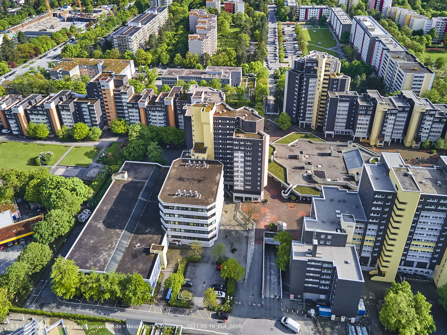 19.05.2021 - Großsanierung im Marx-Zentrum und kleine Sanierung am Karl-Marx-Ring 52-62